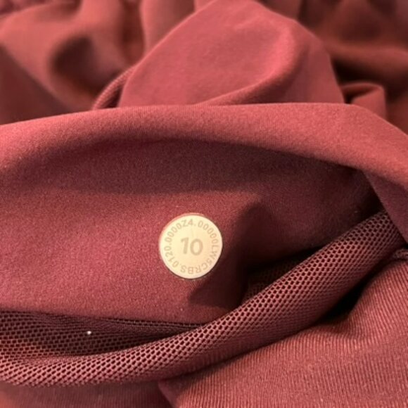 Lululemon Keep Moving Pant 7/8 High Rise Luxtreme, Cassis (Burgundy), Size 10 - Picture 13 of 16